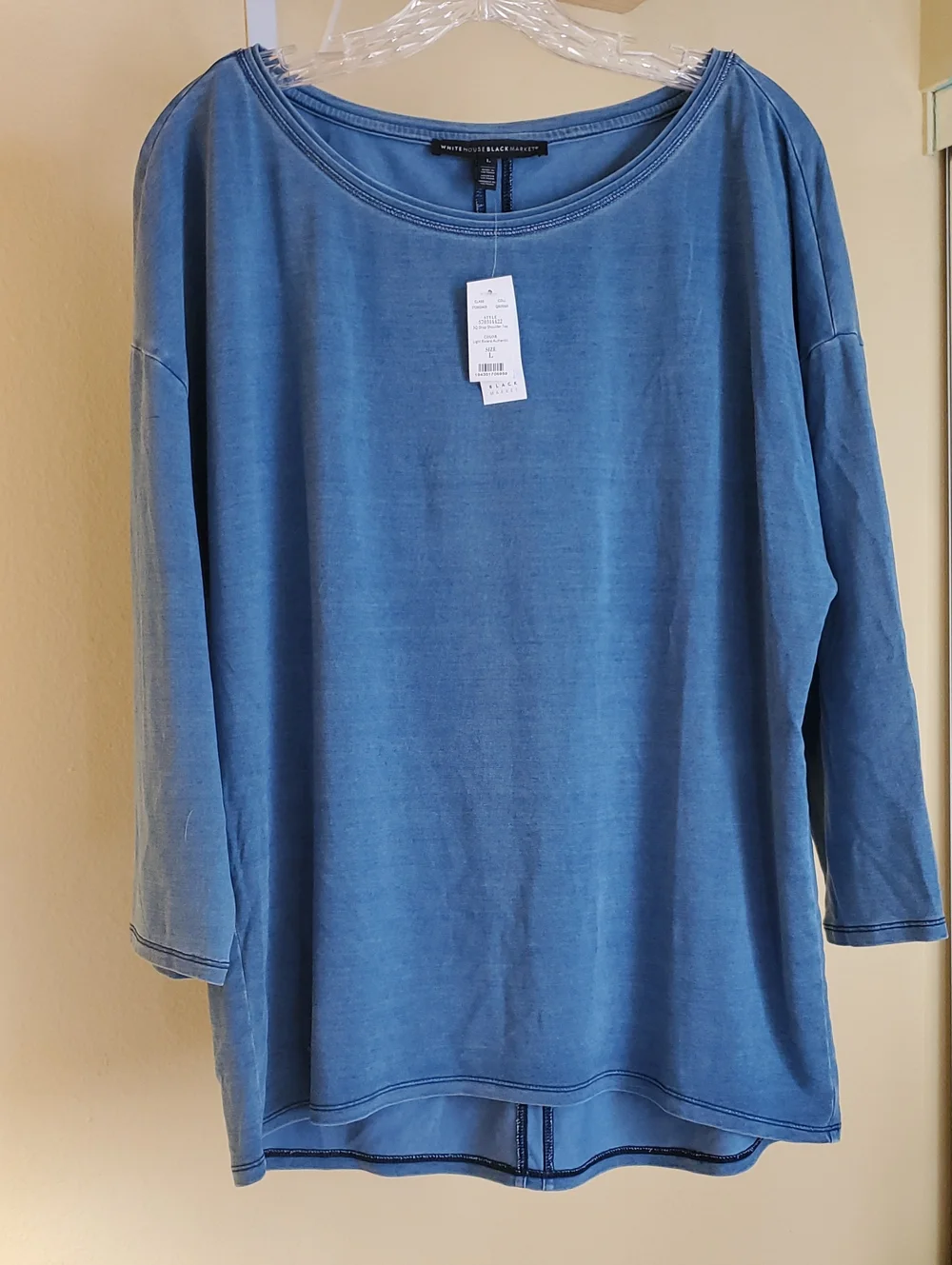 White House Black Market Washed Light Blue Scoop Neck Top Sz L - Picture 3 of 5